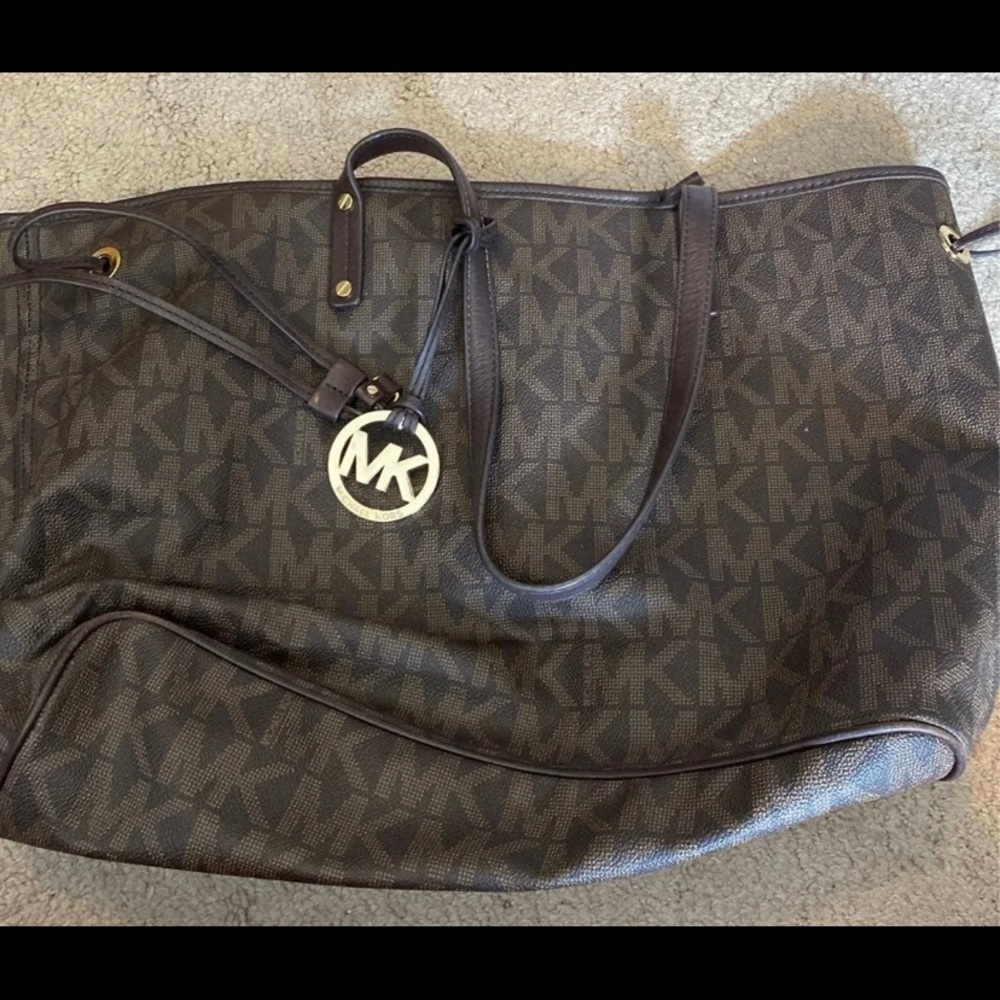 Michael Kors tote